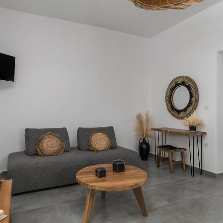 Kallia'S Suites Milos Adámas Extérieur photo