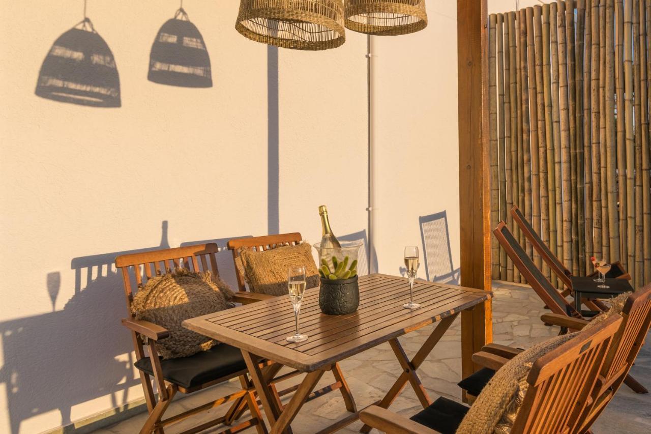 Kallia'S Suites Milos Adámas Extérieur photo