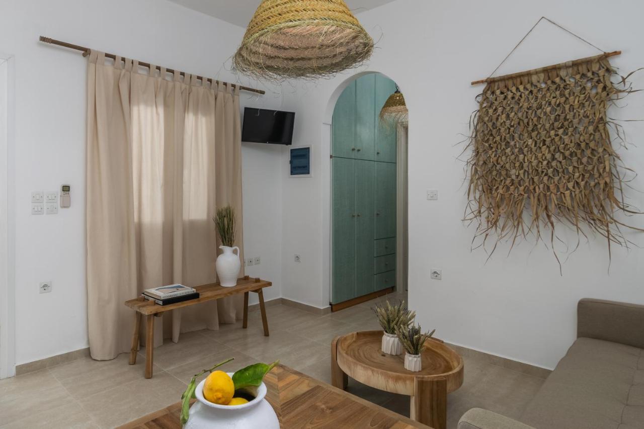 Kallia'S Suites Milos Adámas Extérieur photo