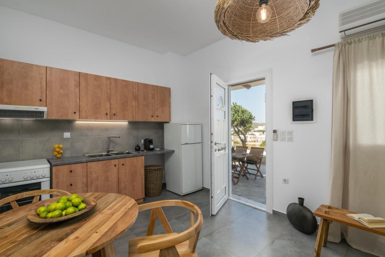 Kallia'S Suites Milos Adámas Extérieur photo